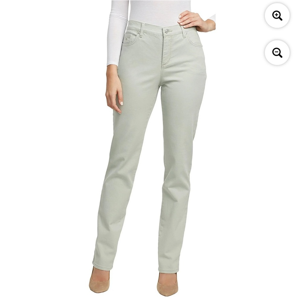 Gloria Vanderbilt Women's Light Green Straight Leg Jeans